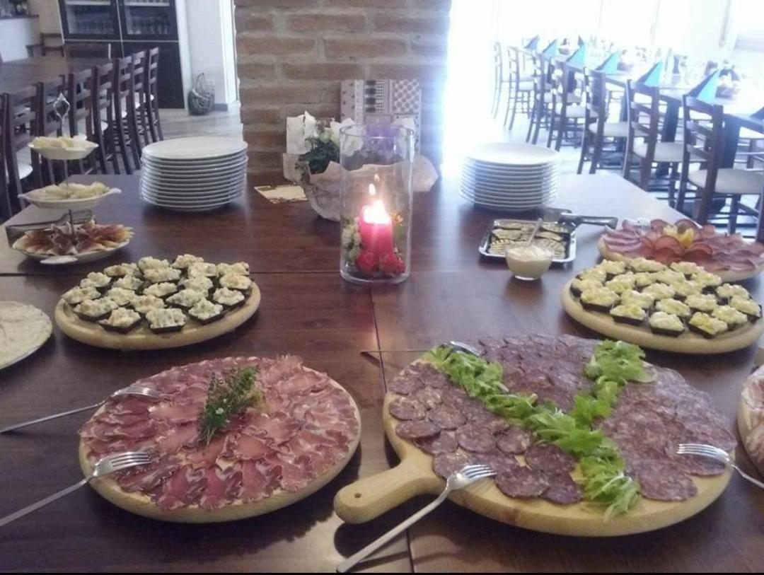 Agriturismo Green Valley Villa Cene Bagian luar foto